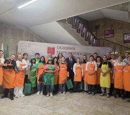 Възпитаници на 4 професионални хранителни гимназии в страната пристигнаха за участие във Фестивала на горнооряховското гърне